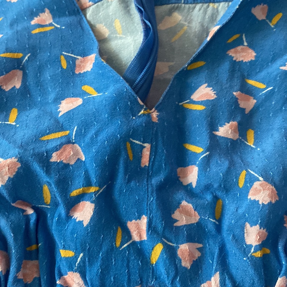 SAYLOR Mel Blue Floral Mini Dressπππ - Picture 9 of 16